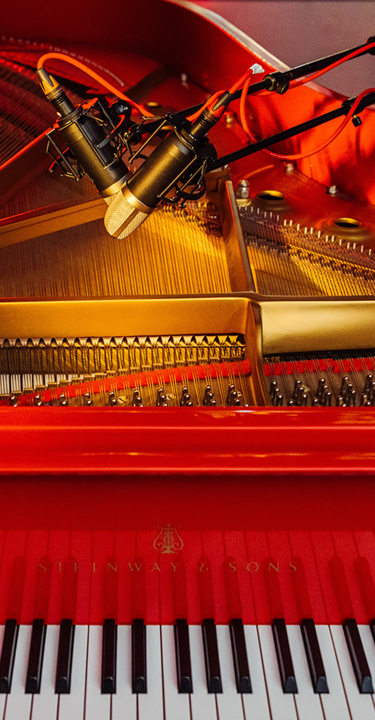 red-piano-750x1440.jpg